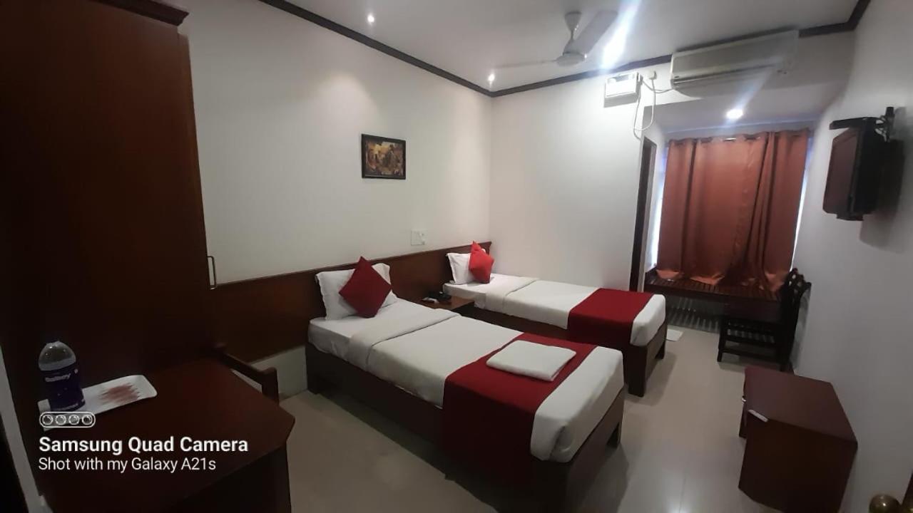 Sayoojyam Residency Hotel Palakkad Exterior foto